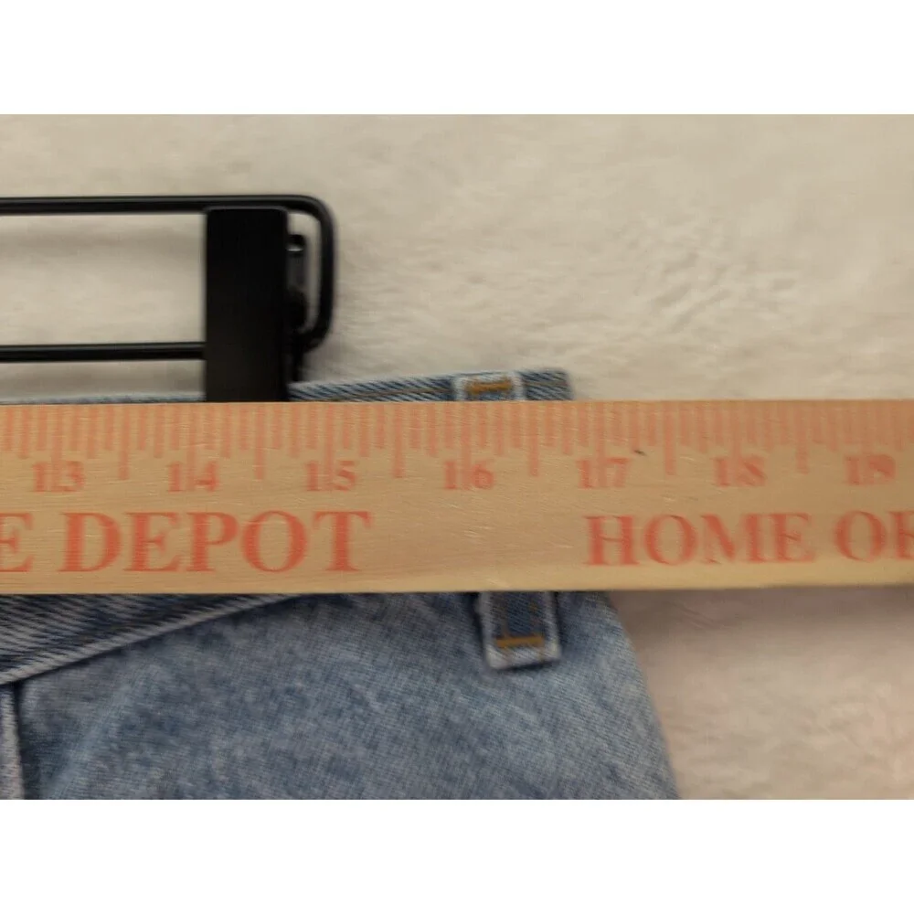 VTG Levi's 505 Regular Fit Straight Leg Paper Tag Jeans Men's 36x30 Light Wash